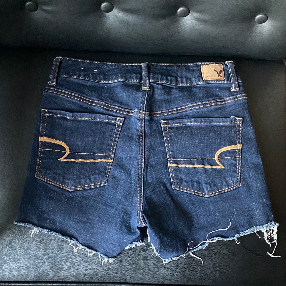 American Eagle Outfitters Super Stretch Dark Blue Jean Shorts - Picture 4 of 4